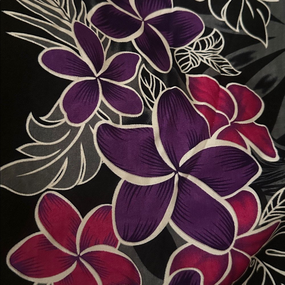 Pink purple gray black plumeria cluster Pareo sarong Host Pick - Picture 3 of 3